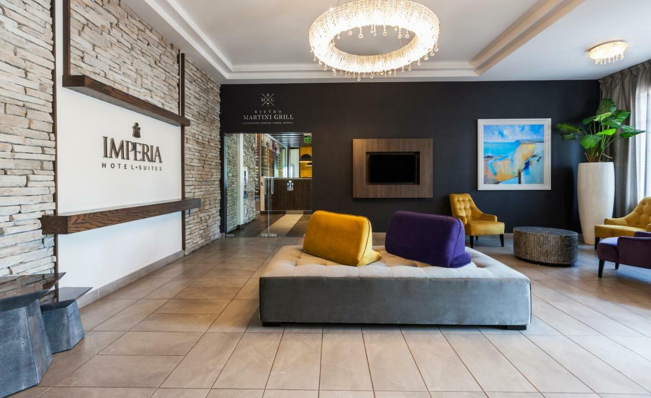 Imperia Hotel Et Suites テルボンヌ エクステリア 写真